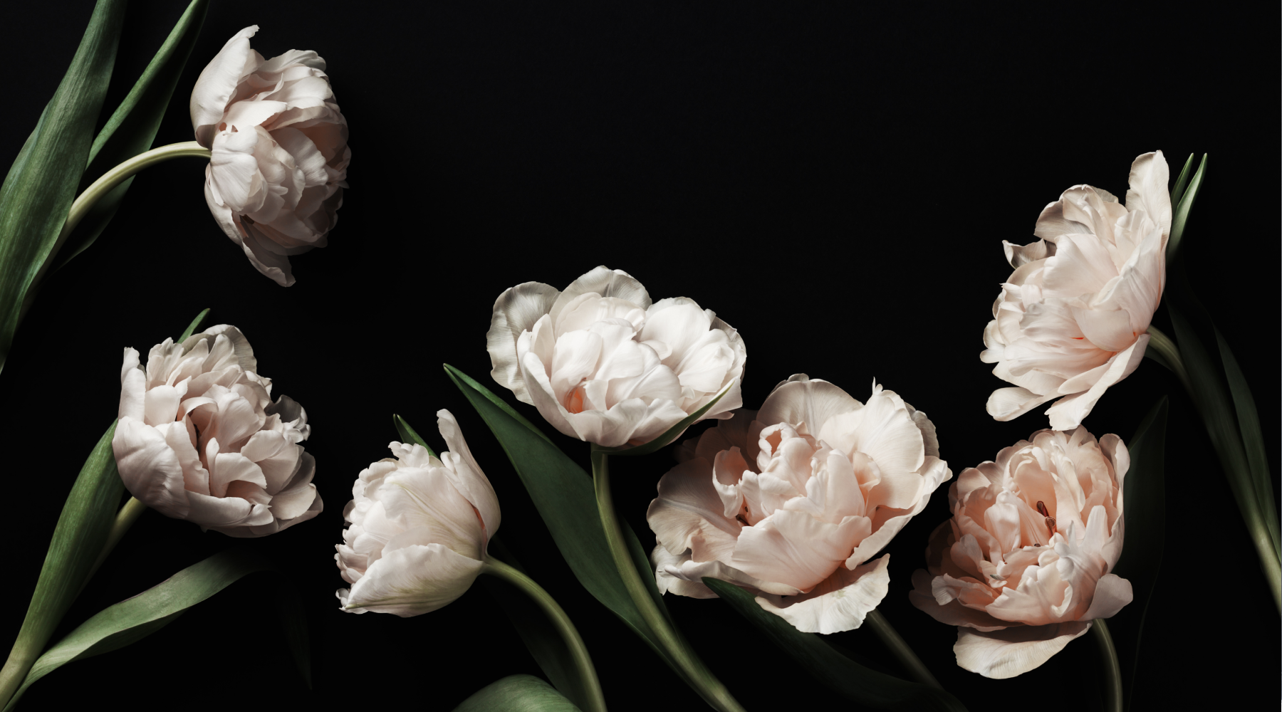 Romantic Scents For Your Home That Set The Mood
